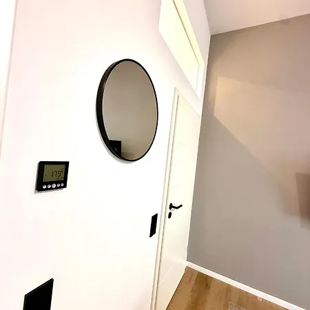 Apartament Design An Der Kw-bruecke *