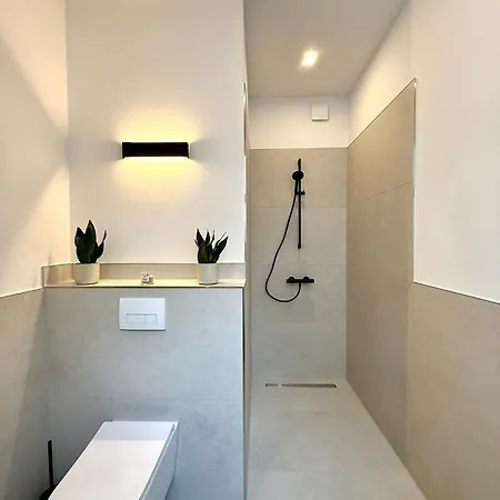 Apartament Design An Der Kw-bruecke